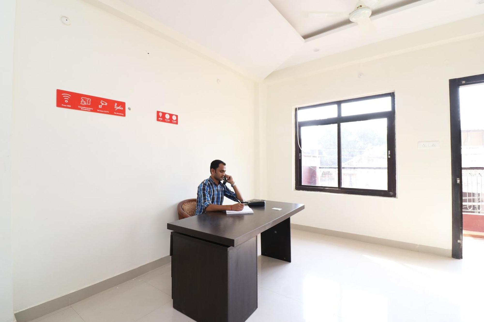 Oyo Flagship 27941 Sangam Darshan Prayagraj Exterior foto